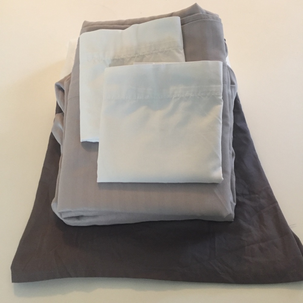 Twin Sheet Set and Bed Skirt